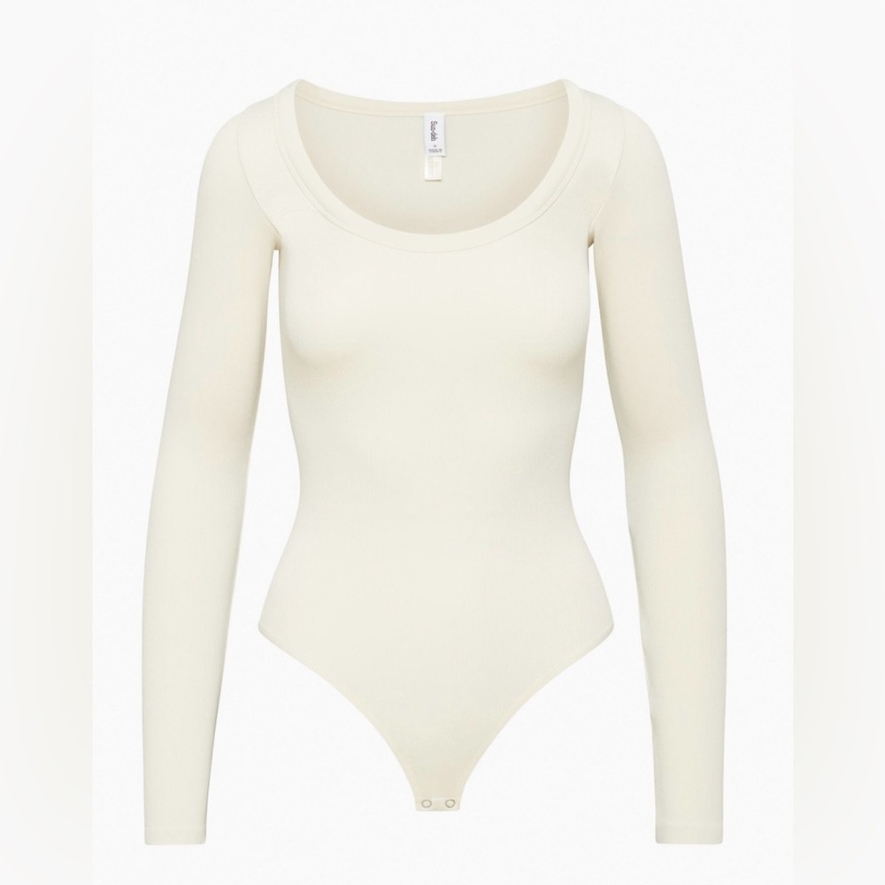Sunday Best SinchSeamless Scoopneck Longsleeve Bodysuit (Aritzia brand)